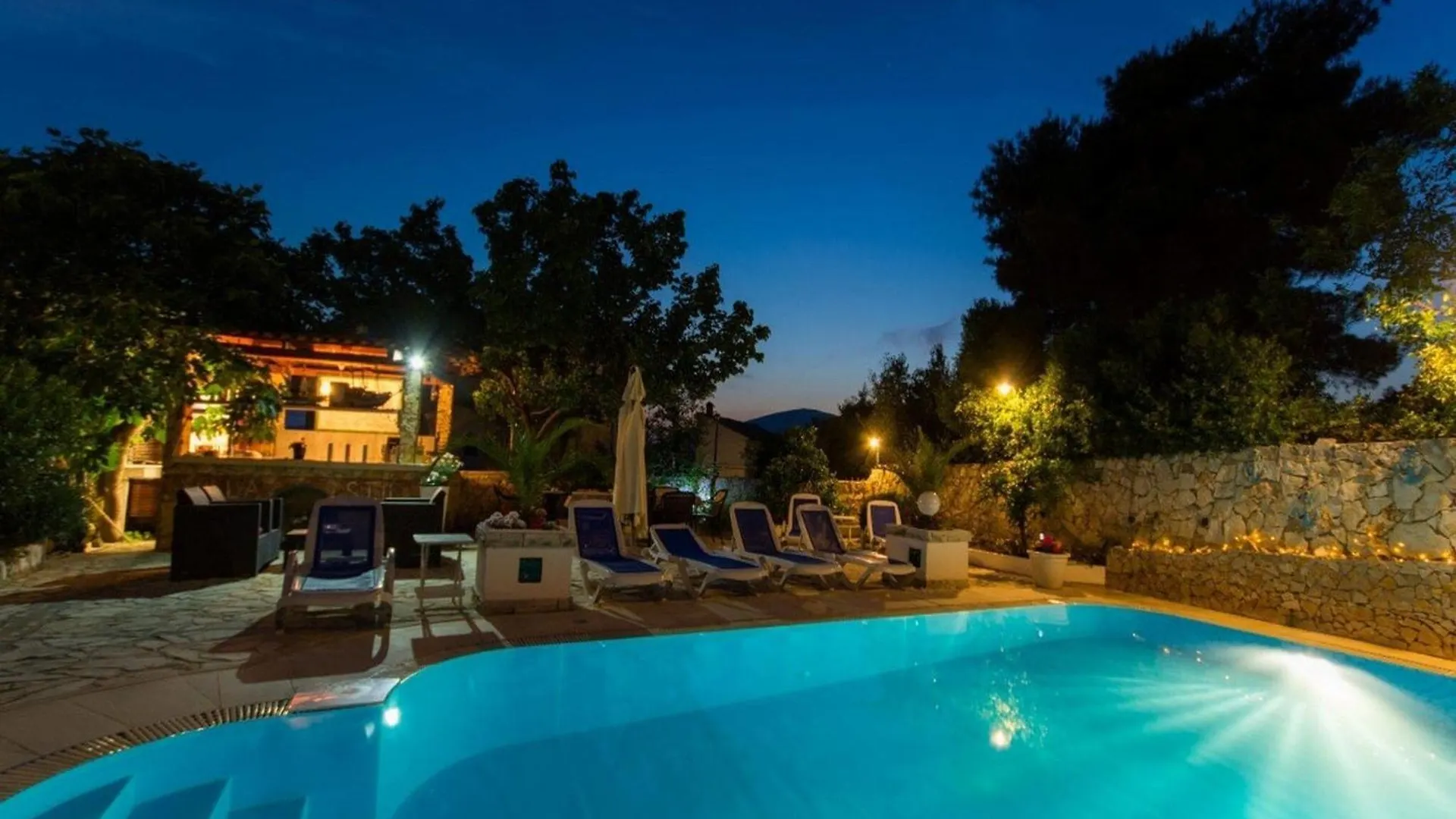 Villa Stil - Studio Apartment With Balcony And Sea View 103 Trogir