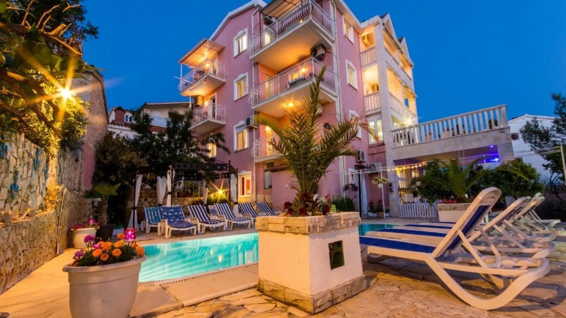Villa Stil - Studio Apartment With Balcony And Sea View 103 Trogir