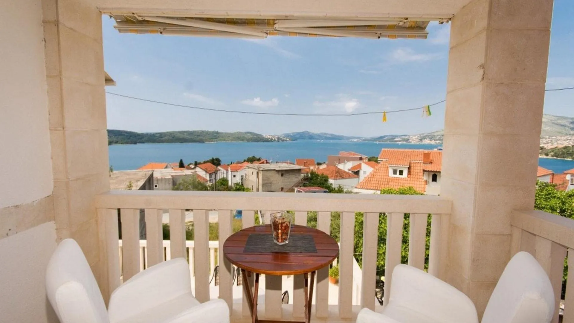 Villa Stil - Studio Apartment With Balcony And Sea View 103 Trogir 0*,  Croatia