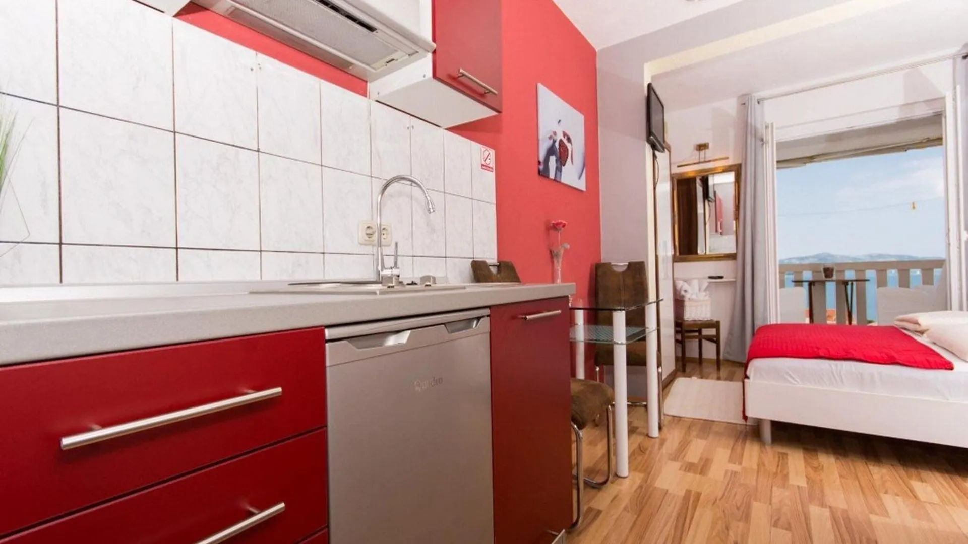 Villa Stil - Studio Apartment With Balcony And Sea View 103 Trogir
