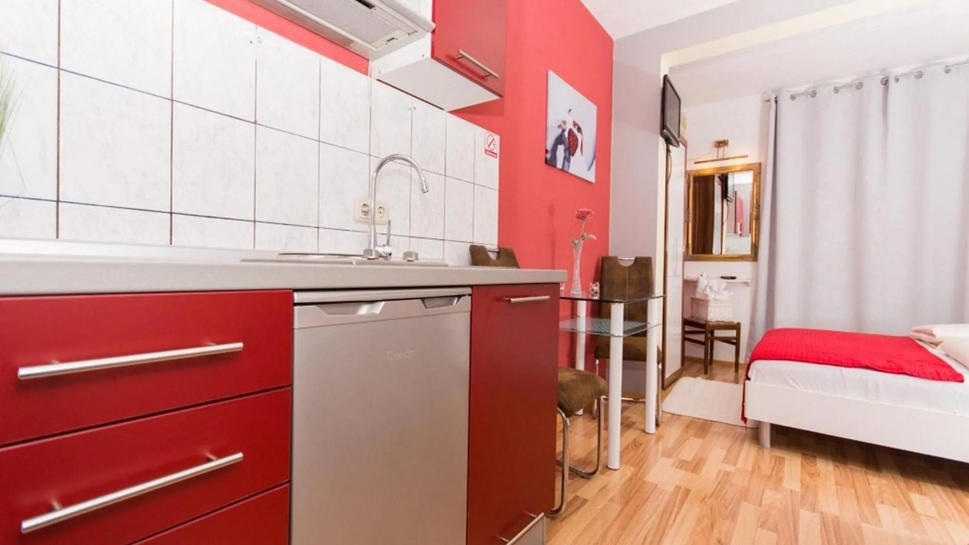Villa Stil - Studio Apartment With Balcony And Sea View 103 Trogir