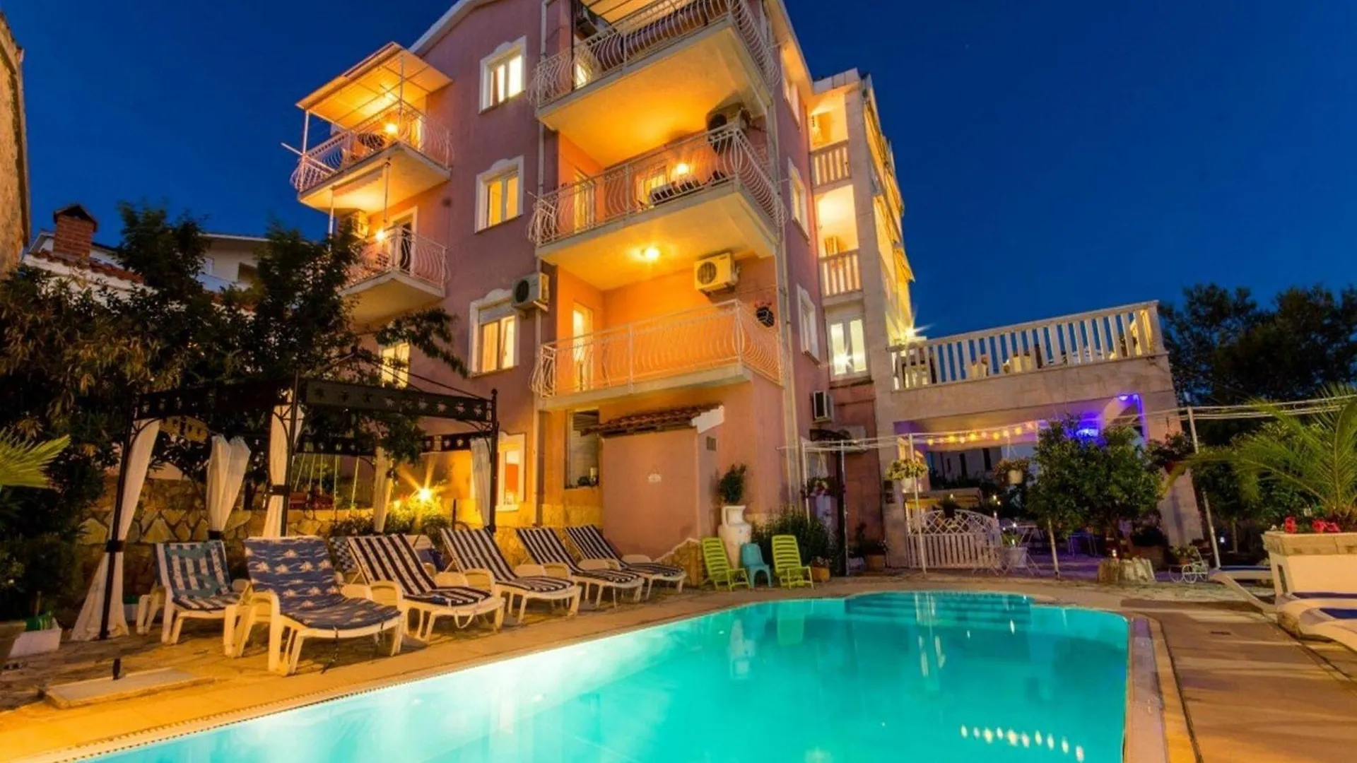 Villa Stil - Studio Apartment With Balcony And Sea View 103 Trogir